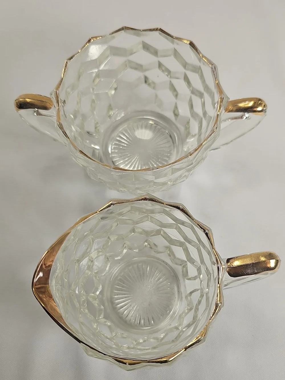 Jeannette Glass elegant vintage